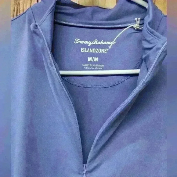 NWOT Tommy Bahama Women's Blue Aubrey Islandzone Zip Mock Sweater size M - Picture 3 of 9